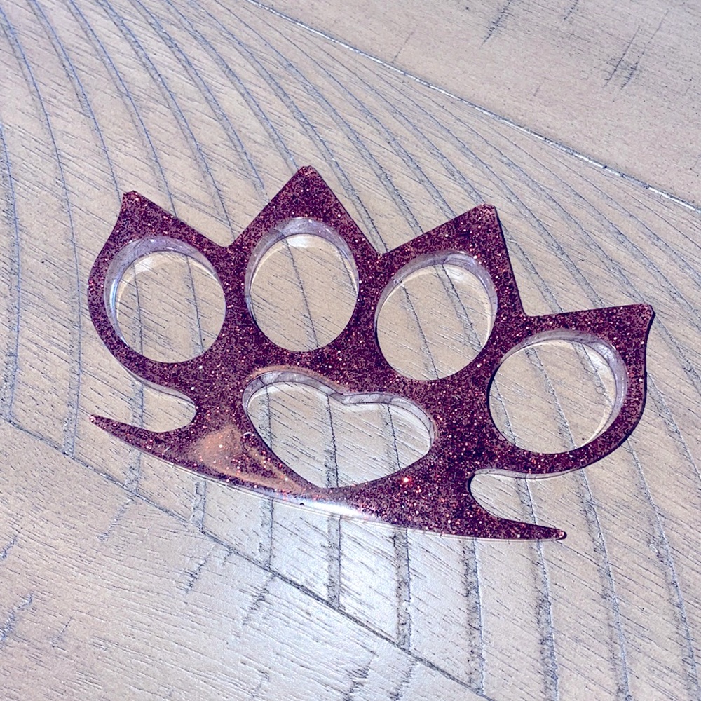 Self defense resin knuckles
